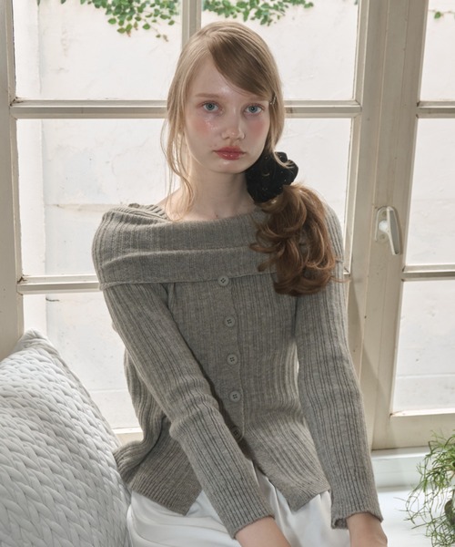 Birthday room（バースデイルーム）の「オフショルダーリブニット/off-the-shoulder ribbed knit（ニット/セーター・レディース・グレー/アイボリー・FREE）」の4枚目の写真