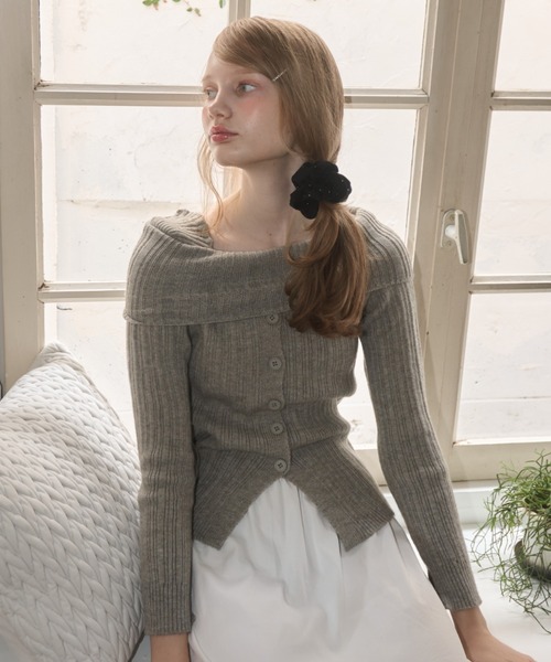 Birthday room（バースデイルーム）の「オフショルダーリブニット/off-the-shoulder ribbed knit（ニット/セーター・レディース・グレー/アイボリー・FREE）」の7枚目の写真