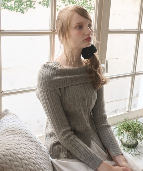 Birthday room（バースデイルーム）の「オフショルダーリブニット/off-the-shoulder ribbed knit（ニット/セーター・レディース・グレー/アイボリー・FREE）」の11枚目の写真