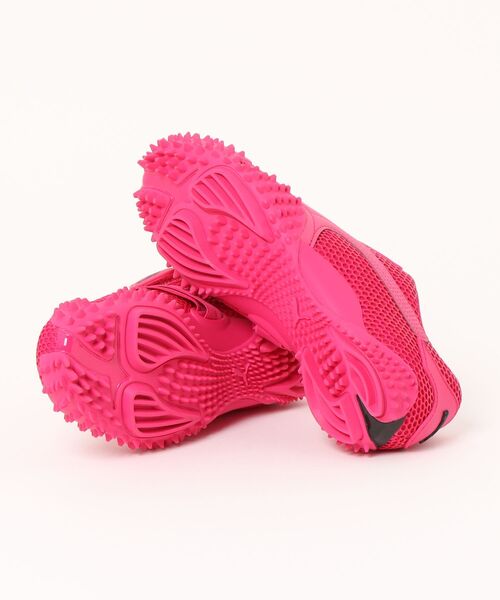 PUMA(プーマ)の「MOSTRO 403812-04(スニーカー・メンズ・ピンク・23.5cm/25.5cm/23.0cm/24.0cm/22.5cm/24.5cm)」の3枚目の写真