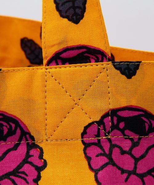 marimekko（マリメッコ）の「marimeko / vihkiruusu トートバッグ（トートバッグ・レディース・オレンジ/グリーン・ONE SIZE）」の7枚目の写真
