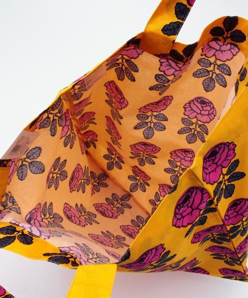 marimekko（マリメッコ）の「marimeko / vihkiruusu トートバッグ（トートバッグ・レディース・オレンジ/グリーン・ONE SIZE）」の11枚目の写真