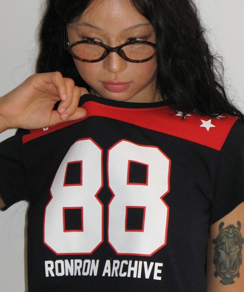 RONRON(ロンロン)の「SPORTY 88 STAR SHORT T SHIRT NAVY(Tシャツ/カットソー・レディース・その他・FREE)」の2枚目の写真