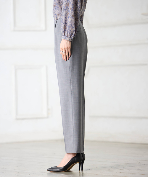 A/C DESIGN BY ALPHA CUBIC（エーシーデザインバイアルファキュービック）の「【ファーストライン】ストレッチテーパードパンツ【セットアップ対応・新色追加】（その他パンツ・レディース・ライトグレー/ブラック/ベージュ/ネイビー・61/64/67）」の16枚目の写真