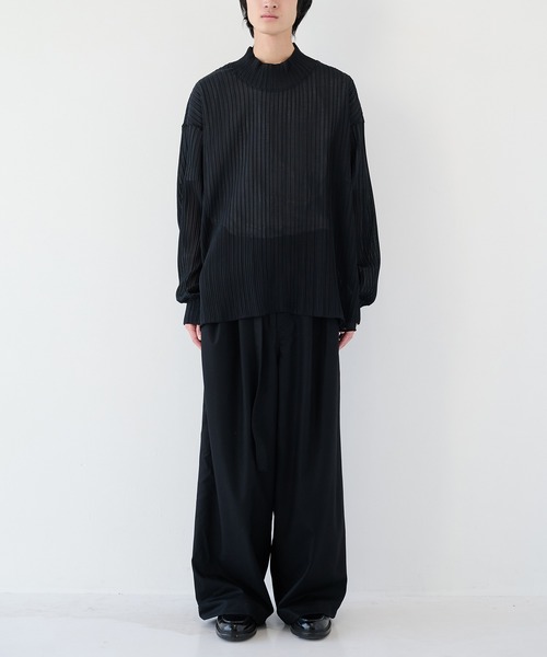 SHAREEF（シャリーフ）の「【SHAREEF】ハイネックプルオーバー（Tシャツ/カットソー・メンズ・ブラック/ホワイト・1/2）」の8枚目の写真
