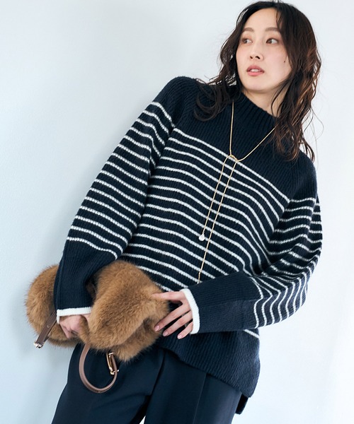 Elura(エルーラ)の「ハイネックアゼニット/621805(ニット/セーター・レディース・ホワイト系その他/ネイビー/ライトブルー/チャコールグレー・FREE)」の4枚目の写真