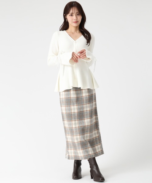 31 Sons de mode（トランテアン　ソン　ドゥ　モード）の「2025秋冬新作 袖リボンベロアペプラムニット（ニット/セーター・レディース・ピンク/ブルー/オフホワイト・ﾌﾘ-）」の19枚目の写真