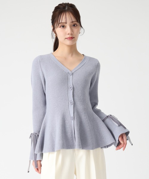 31 Sons de mode（トランテアン　ソン　ドゥ　モード）の「2025秋冬新作 袖リボンベロアペプラムニット（ニット/セーター・レディース・ピンク/ブルー/オフホワイト・ﾌﾘ-）」の10枚目の写真