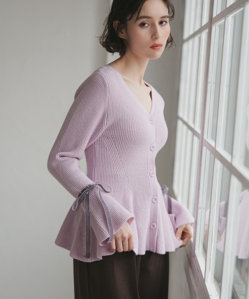 31 Sons de mode（トランテアン　ソン　ドゥ　モード）の「2025秋冬新作 袖リボンベロアペプラムニット（ニット/セーター・レディース・ピンク/ブルー/オフホワイト・ﾌﾘ-）」の6枚目の写真