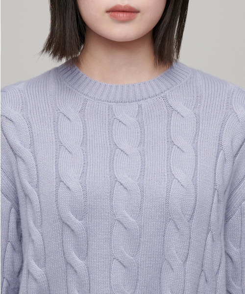 MUSINSA STANDARD WOMAN（ムシンサスタンダードウーマン）の「ウィメンズアンゴラブレンドケーブルクロップニット[ライトパープル]（ニット/セーター・レディース・その他・SMALL/MEDIUM/LARGE/X-SMALL）」の4枚目の写真