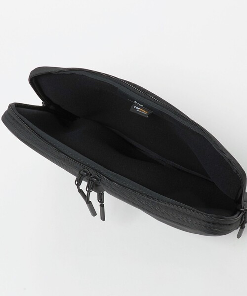 Aer（エアー）の「＜Aer＞TECH FOLIO 13 PC スリーブ（ビジネスバッグ・メンズ・ブラック・FREE）」の10枚目の写真