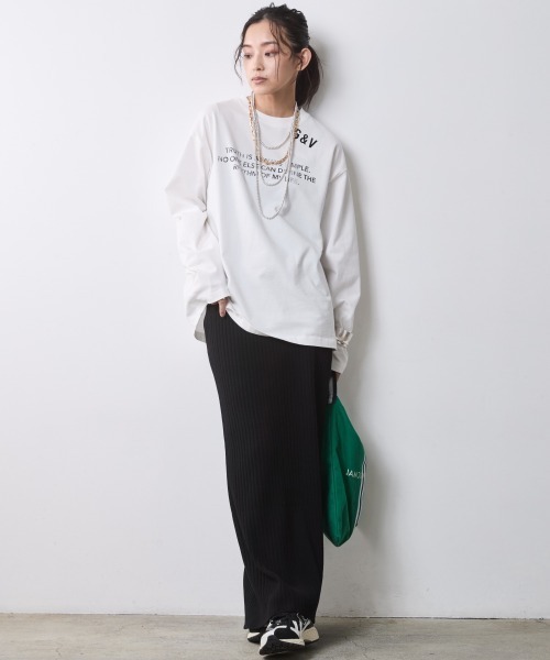 CHIC STYLE(シックスタイル)の「ロゴプリントTシャツ<大きいサイズ有>シックスタイル(Tシャツ/カットソー・レディース・ブラック/オフホワイト・5L/4L/3L/LL/L/M)」の6枚目の写真