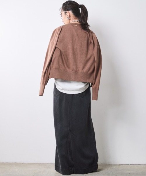 CHIC STYLE(シックスタイル)の「ロゴプリントTシャツ<大きいサイズ有>シックスタイル(Tシャツ/カットソー・レディース・ブラック/オフホワイト・5L/4L/3L/LL/L/M)」の21枚目の写真