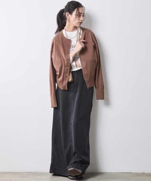 CHIC STYLE(シックスタイル)の「ロゴプリントTシャツ<大きいサイズ有>シックスタイル(Tシャツ/カットソー・レディース・ブラック/オフホワイト・5L/4L/3L/LL/L/M)」の22枚目の写真