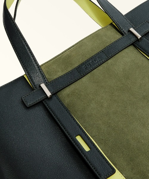 FURLA（フルラ）の「フルラ ジョべ トートバッグ XL（トートバッグ・メンズ・ブラック×グリーン・ONE SIZE）」の4枚目の写真