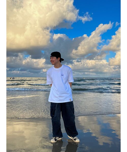GRAVER（グレーバー）の「[ユニセックス]スモールドローイングスマイル半袖Tシャツ_3カラー（Tシャツ/カットソー・レディース・ホワイト/ブラック/ネイビー/ホワイト系その他2/ホワイト系/ネイビー系・SMALL/MEDIUM/LARGE/X-LARGE）」の20枚目の写真