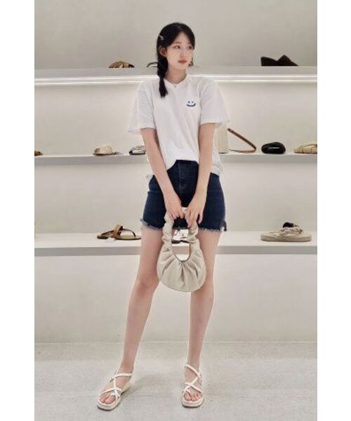 GRAVER（グレーバー）の「[ユニセックス]スモールドローイングスマイル半袖Tシャツ_3カラー（Tシャツ/カットソー・レディース・ホワイト/ブラック/ネイビー/ホワイト系その他2/ホワイト系/ネイビー系・SMALL/MEDIUM/LARGE/X-LARGE）」の13枚目の写真