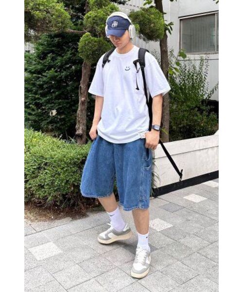 GRAVER（グレーバー）の「[ユニセックス]スモールドローイングスマイル半袖Tシャツ_3カラー（Tシャツ/カットソー・レディース・ホワイト/ブラック/ネイビー/ホワイト系その他2/ホワイト系/ネイビー系・SMALL/MEDIUM/LARGE/X-LARGE）」の15枚目の写真
