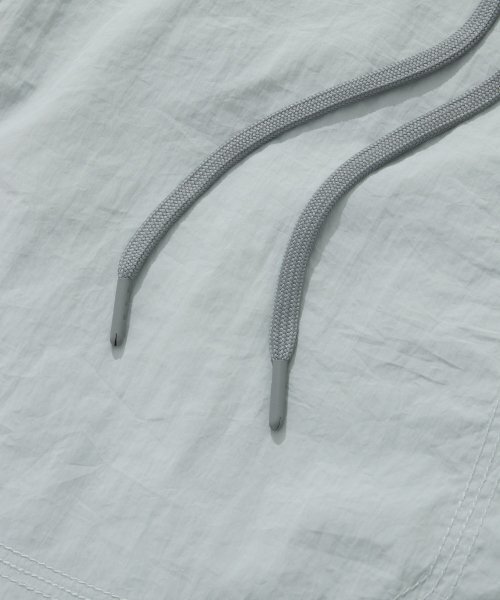 COVERNAT(カバーナット)の「ウィンドブレイカーショーツライトグレー(その他パンツ・レディース・その他・LARGE/MEDIUM/SMALL/X-LARGE/X-SMALL/XX-LARGE)」の5枚目の写真