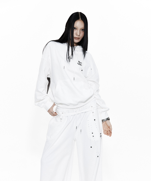 KASHIKO(カシコ)の「Zenu Hoodie White(パーカー・レディース・その他・FREE)」の2枚目の写真
