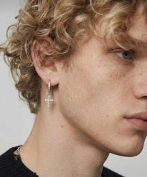 【IZU】 ジルコニアクロスピアス