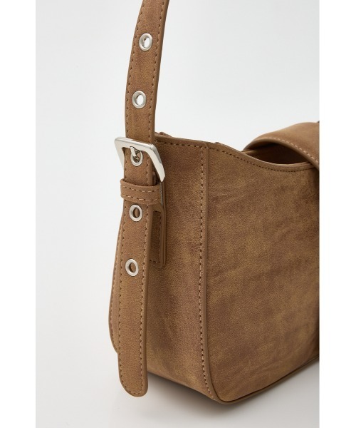 MOUSSY（マウジー）の「BELTED ハンドバッグ（ショルダーバッグ・レディース・ブラウン/ライトピンク/チャコールグレー・FREE）」の9枚目の写真