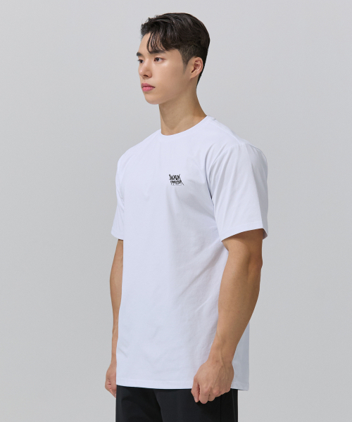 BLACK MONSTER FIT(ブラックモンスターフィット)の「ランニングソロナ 半袖 (ホワイト) / BM220119(Tシャツ/カットソー・レディース・その他・MEDIUM/LARGE/X-LARGE/XX-LARGE)」の4枚目の写真