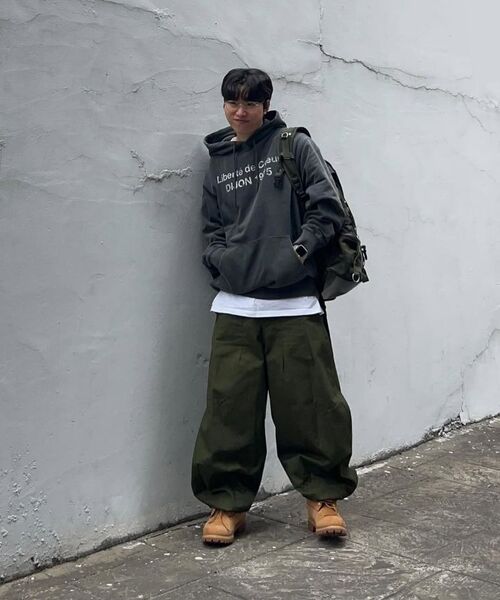 KANEITEI(カネイテイ)の「DIJON WASHED HOODIE (NAVY)(パーカー・レディース・ネイビー・SMALL/MEDIUM/LARGE/X-LARGE)」の12枚目の写真