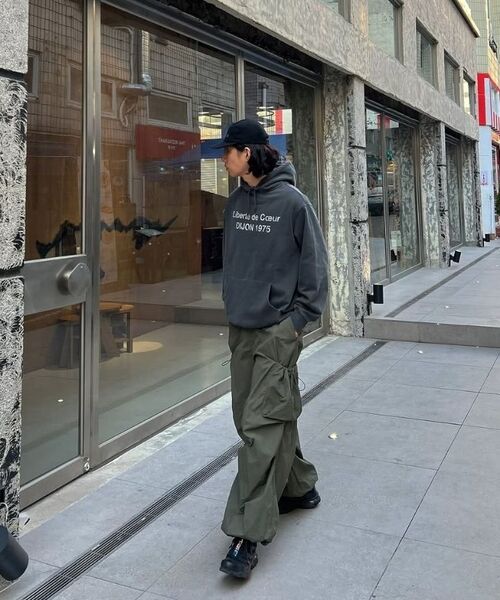 KANEITEI(カネイテイ)の「DIJON WASHED HOODIE (NAVY)(パーカー・レディース・ネイビー・SMALL/MEDIUM/LARGE/X-LARGE)」の21枚目の写真