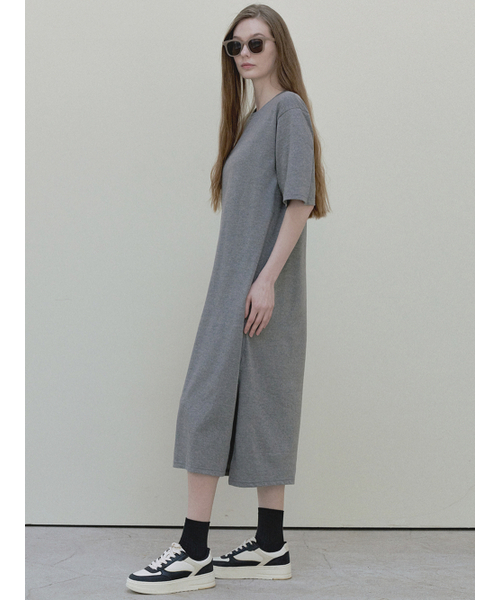 AVANT-G（アバン）の「Dart Sleeve Logo Long Dress - charcoal（ワンピース・レディース・その他・FREE）」の3枚目の写真