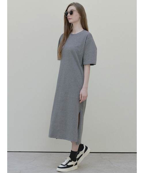 AVANT-G（アバン）の「Dart Sleeve Logo Long Dress - charcoal（ワンピース・レディース・その他・FREE）」の5枚目の写真