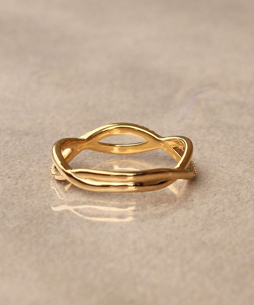 NOIR DE POUPEE（ノワールドプーペ）の「【WEB限定】K18vermeil ホワイトトパーズクロスリング（リング・レディース・ゴールド・#11/#13/#15）」の9枚目の写真