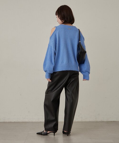 mline（エムライン）の「[mline]【前後2WAY】肩あき 2WAYニット（ニット/セーター・レディース・チャコールグレー/ブルー/アイボリー/ブラック・FREE）」の19枚目の写真