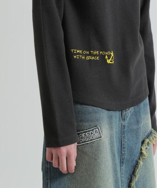AVIREX(アヴィレックス)の「HONEYCOMB WAFFLE HENLEY(Tシャツ/カットソー・レディース・チャコールグレー/グレー/ホワイト・S/M)」の9枚目の写真
