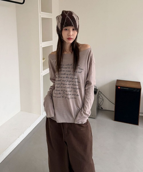 4INT.（フォイント）の「ボートネック レタリング オフショルダー シースルー 長袖 Tシャツ（Tシャツ/カットソー・レディース・ベージュ/ホワイト/ブラック・FREE）」の20枚目の写真