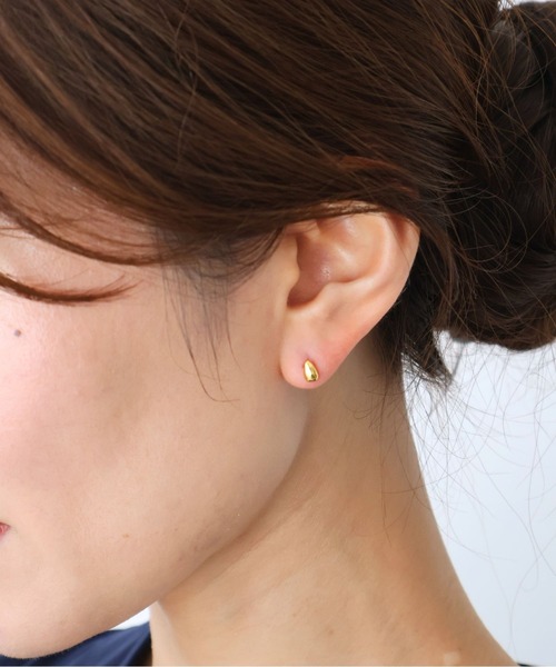 Rennet(レネット)の「【 金属アレルギー対応 】 ミニサイズしずくアシンメトリーピアス(ピアス(両耳用)・レディース・ゴールド/シルバー・FREE)」の5枚目の写真
