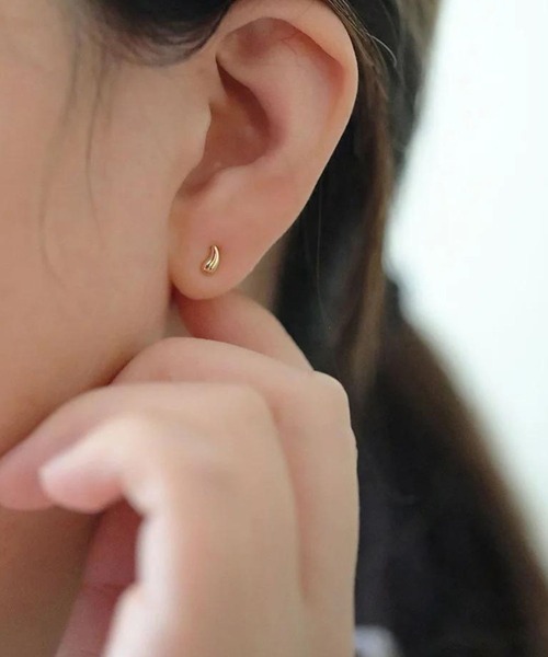 Rennet(レネット)の「【 金属アレルギー対応 】 ミニサイズしずくアシンメトリーピアス(ピアス(両耳用)・レディース・ゴールド/シルバー・FREE)」の7枚目の写真