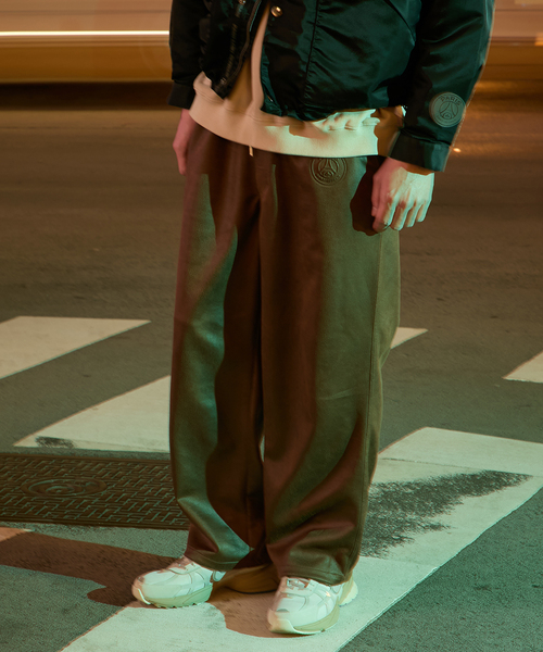 PARIS SAINT-GERMAIN(パリサンジェルマン)の「【Paris Saint-Germain 】 JP PIPING PANT Synthetic Leather(その他パンツ・メンズ・ブラック/ブラウン・LARGE/MEDIUM/SMALL)」の22枚目の写真
