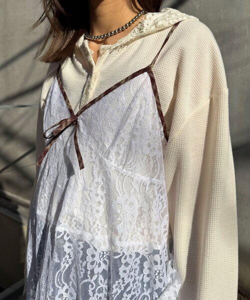 CIAOPANIC（チャオパニック）の「チェックパイピングレースキャミワンピース（ワンピース・レディース・ブラック/ホワイト・ONE SIZE）」の4枚目の写真