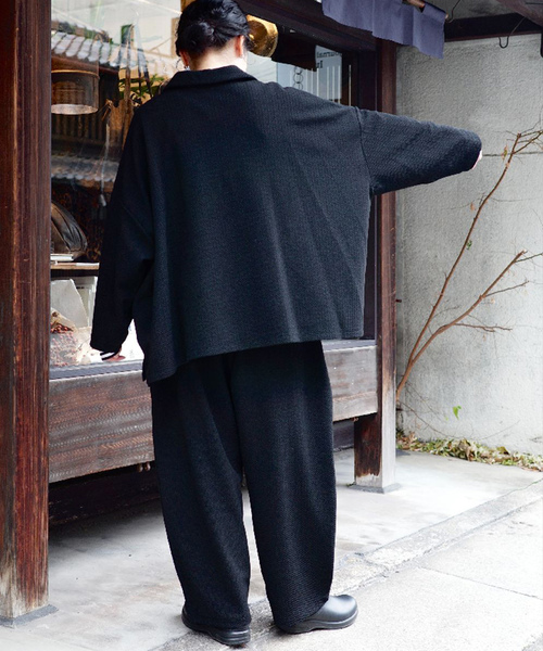 JOURNAL STANDARD LUXE（ジャーナルスタンダード　ラックス）の「ブリスターニット タックバルーンパンツ（その他パンツ・レディース・ホワイト×ホワイト/ブラック・FREE）」の4枚目の写真