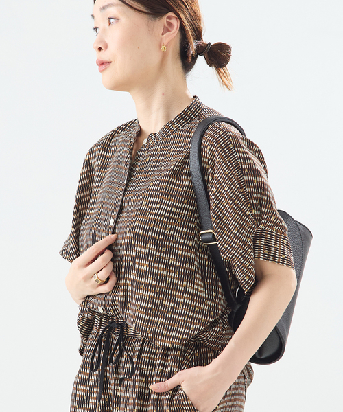journal standard L'essage(ジャーナルスタンダードレサージュ)の「DEVEAUX GOLDラメモノトーンシャツ(シャツ/ブラウス・レディース・アイボリー/ブラック/ホワイト系その他/ブラック系その他・FREE)」の22枚目の写真