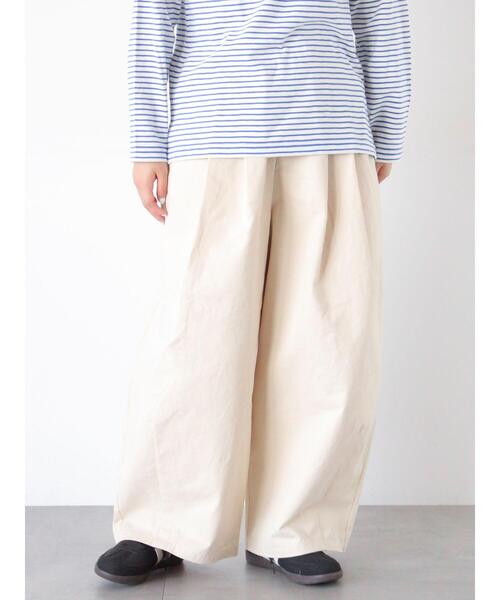 Samansa Mos2（サマンサ モスモス）の「【M/Lサイズ】タックワイドパンツ（その他パンツ・レディース・ベージュ/チャコールグレー/カーキ・L/M）」の2枚目の写真