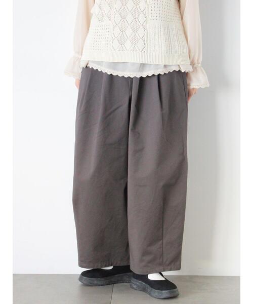 Samansa Mos2（サマンサ モスモス）の「【M/Lサイズ】タックワイドパンツ（その他パンツ・レディース・ベージュ/チャコールグレー/カーキ・L/M）」の4枚目の写真