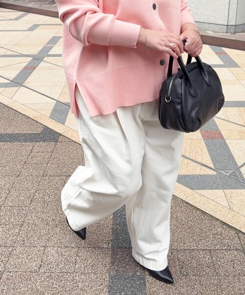 BEARDSLEY（ビアズリー）の「フルカワコラボ ルーズタックデニム（デニムパンツ・レディース・ホワイト/インディゴブルー・1/2）」の4枚目の写真