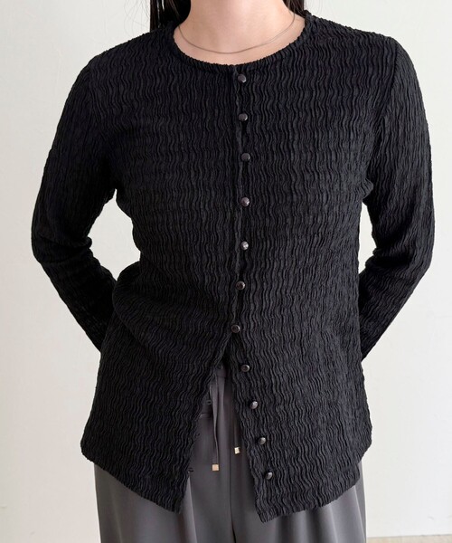 fredy emue（フレディエミュ）の「シャーリングカットブラウス（Tシャツ/カットソー・レディース・イエロー/ブラック/オフホワイト・38）」の11枚目の写真