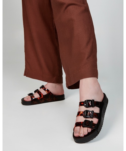 melissa(メリッサ)の「MELISSA COZY STRIPES AD(サンダル・レディース・クリアブラック・35-36/39/38/37)」の3枚目の写真