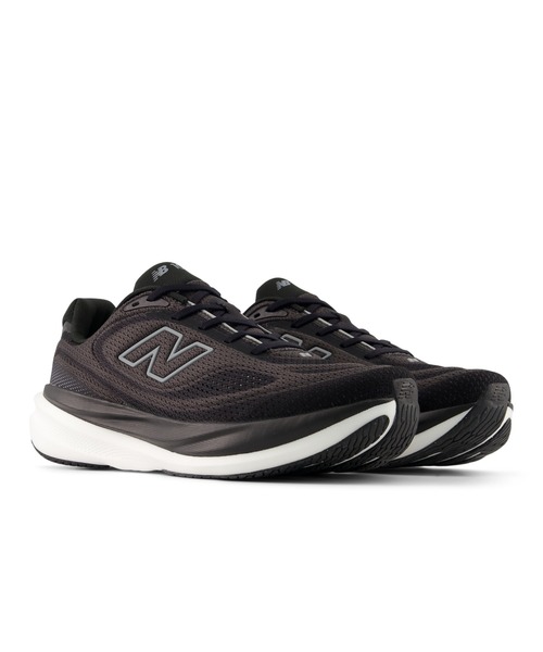 NEW BALANCE(ニューバランス)の「1080 v15(スニーカー・メンズ・ホワイト/ブラック×ホワイト・25.5cm/26.0cm/26.5cm/27.0cm/27.5cm/28.0cm/28.5cm/29.0cm/25.0cm)」の7枚目の写真