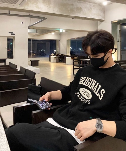 NOWLE（ノウル）の「【NOWLE】EST.2016 ニュースタンダード アーチロゴ ルーズ スウェット（スウェット・メンズ・ブラック・SMALL/MEDIUM/LARGE/X-LARGE）」の8枚目の写真