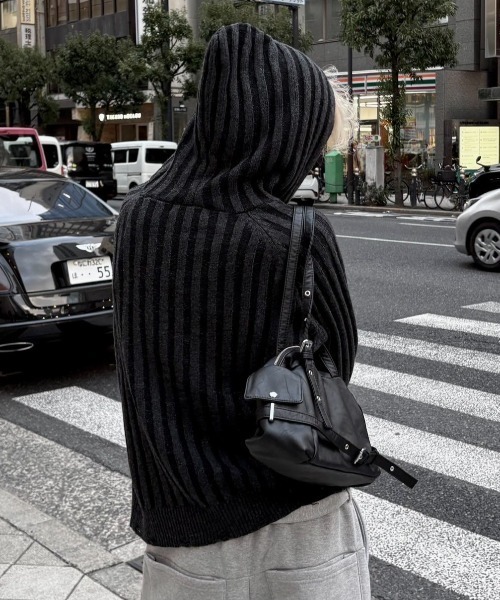 Chikashitsu +（チカシツプラス）の「【Chikashitsu +】next wool knit zip hoodie / 【チカシツプラス】ウールニットジップパーカー ＜着用動画あり＞（パーカー・メンズ・ブラック/ワイン・ONE SIZE）」の9枚目の写真