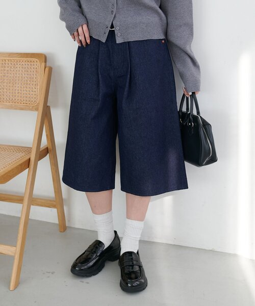 DISCOAT(ディスコート)の「【Enlude】タックデニムショートパンツ《ユニセックス》(デニムパンツ・レディース・ネイビー・LARGE/MEDIUM/SMALL)」の1枚目の写真